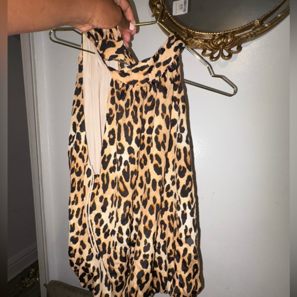 Alice + Olivia Spotted Leopard Silk top – Size Large – New With Tags